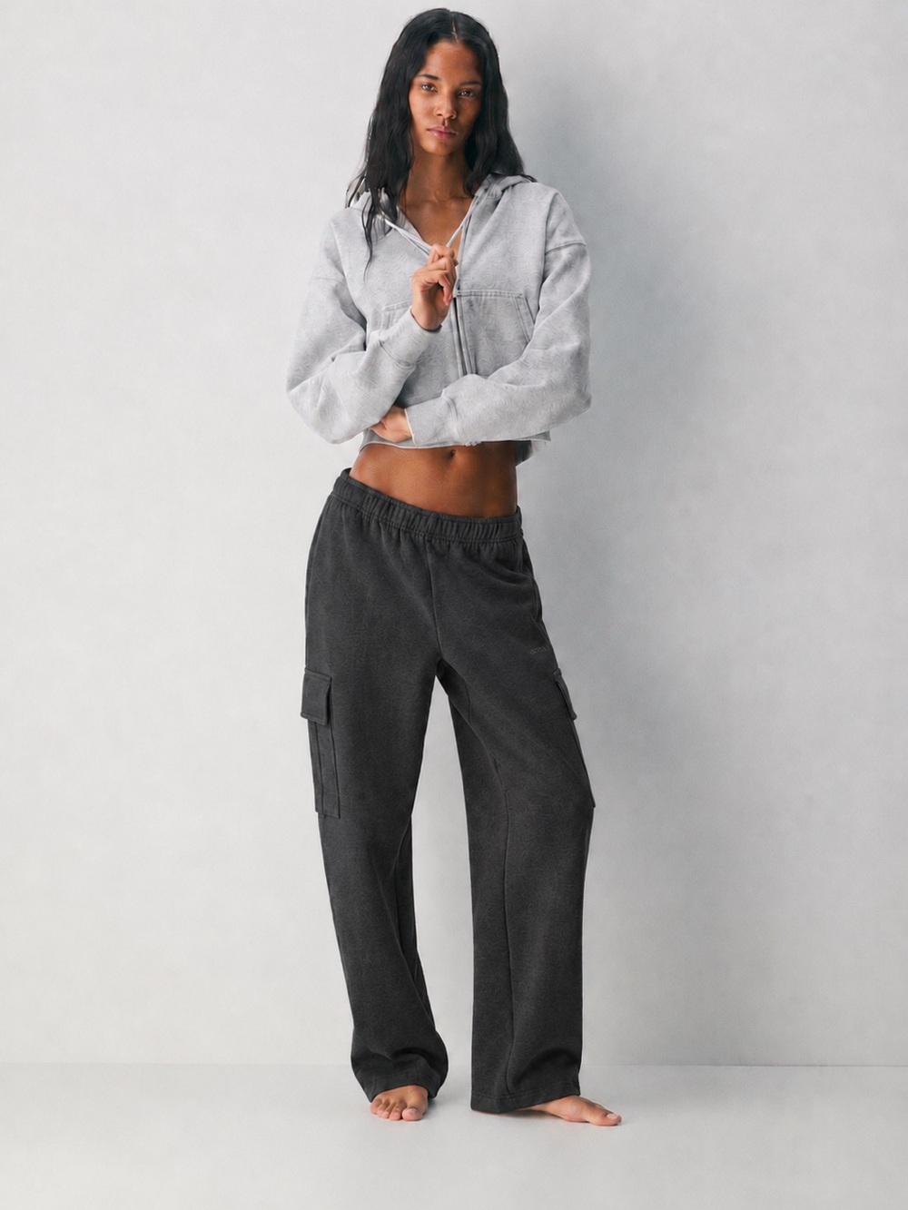 Aritzia Cozy Sweatfleece Mega Cargo Size Medium Tall 31” Inseam Grey